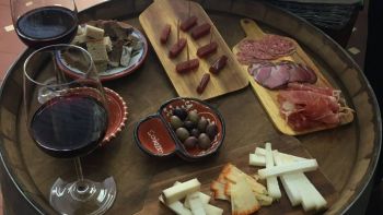 Tour Gastronomico Privado de Medio Dia por Oporto