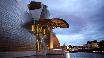 Discovering Bilbao´s Guggenheim Museum Artistic Tour