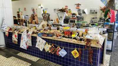 Discover Lagos Through its Flavours: Food & Market Tour