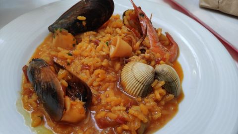 Tour Gastronómico de Vigo: Degustando por las Calles del Ciudad Costera